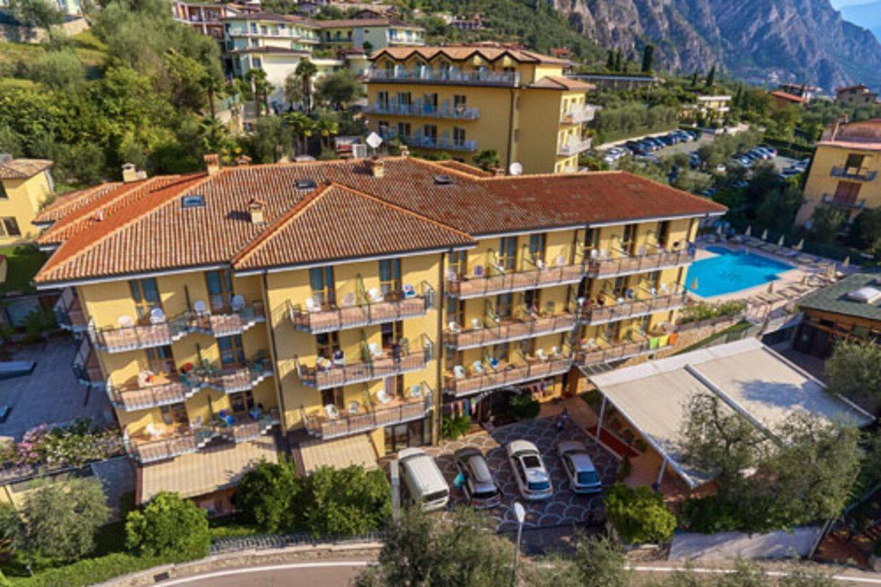 Hotel Florida Limone sul Garda Exterior photo