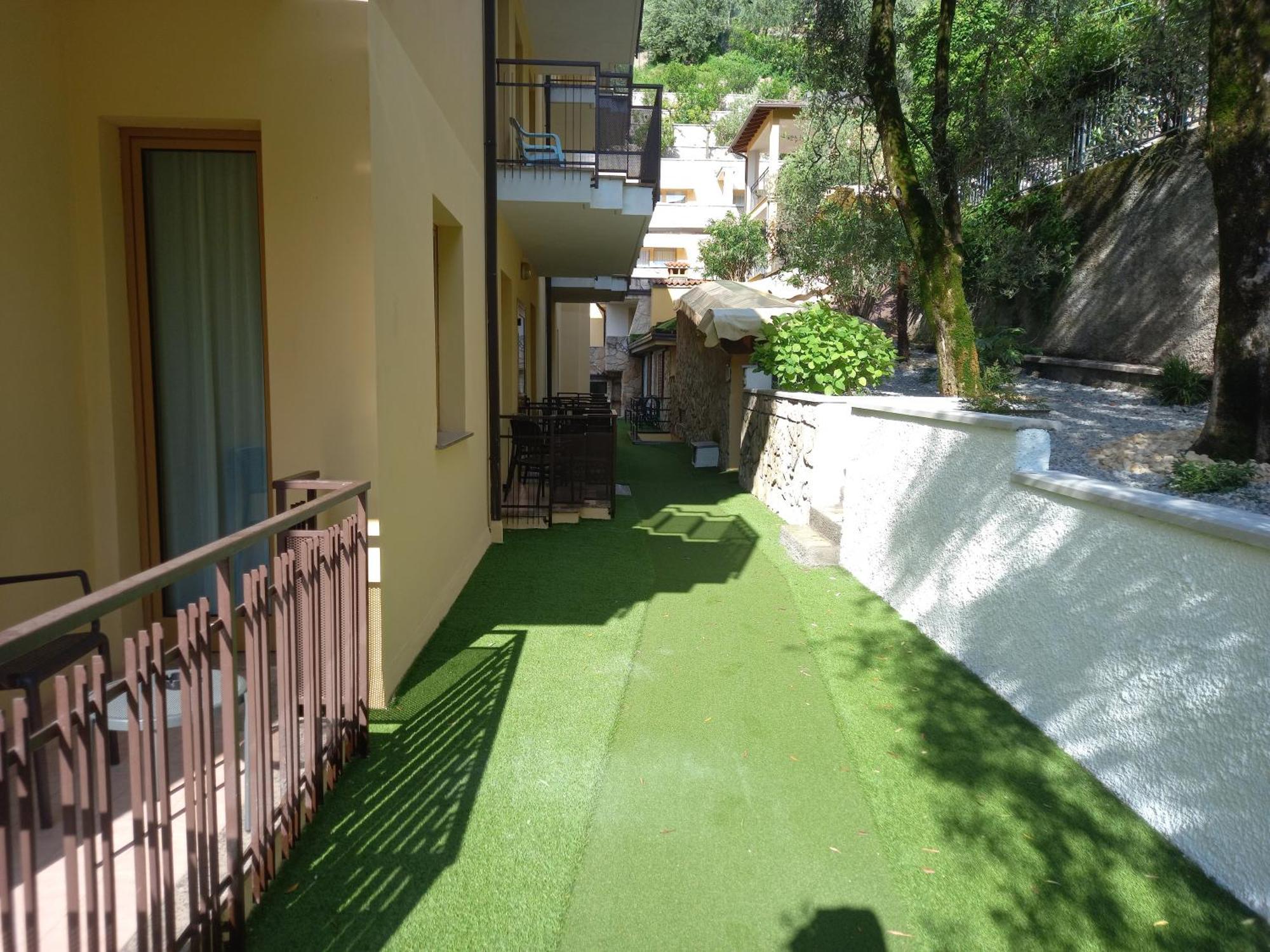 Hotel Florida Limone sul Garda Exterior photo